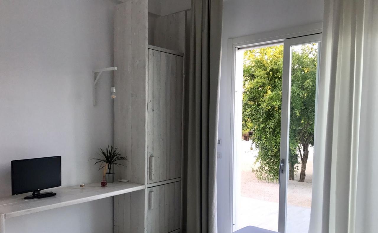 Le Stanze Di Meli Bed & Breakfast Palagianello Exterior photo
