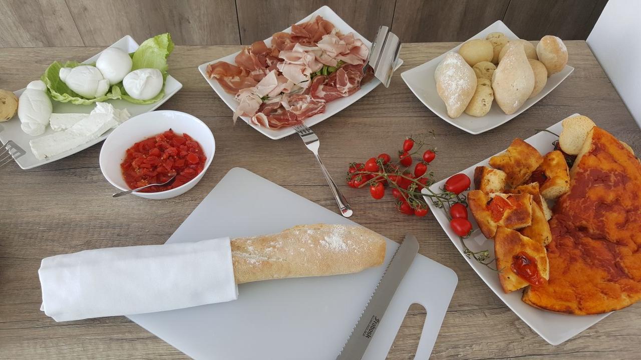 Le Stanze Di Meli Bed & Breakfast Palagianello Exterior photo