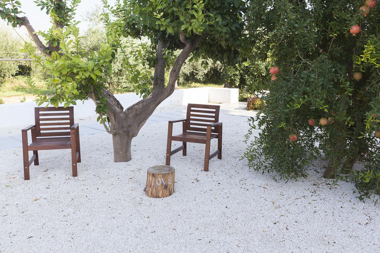 Le Stanze Di Meli Bed & Breakfast Palagianello Exterior photo